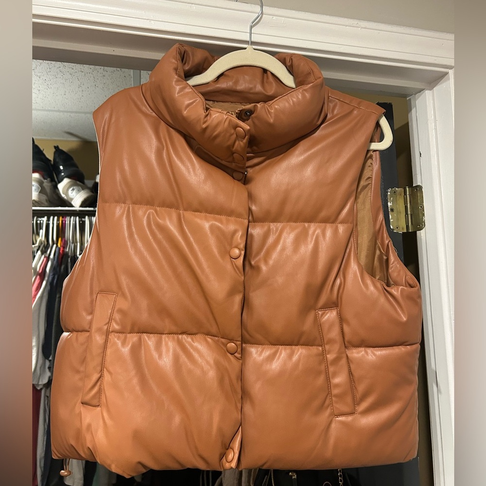 Love Tree Women's Brown Puffer Vest